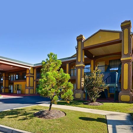 Peach State Inn & Suites Hawkinsville Exteriör bild