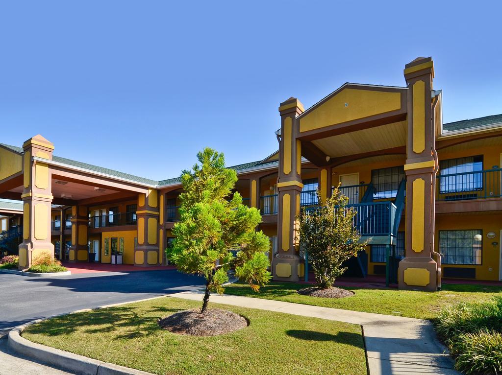 Peach State Inn & Suites Hawkinsville Exteriör bild