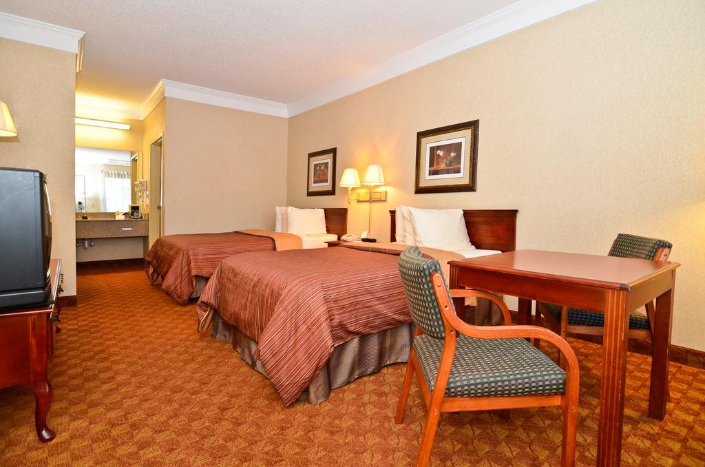 Peach State Inn & Suites Hawkinsville Exteriör bild