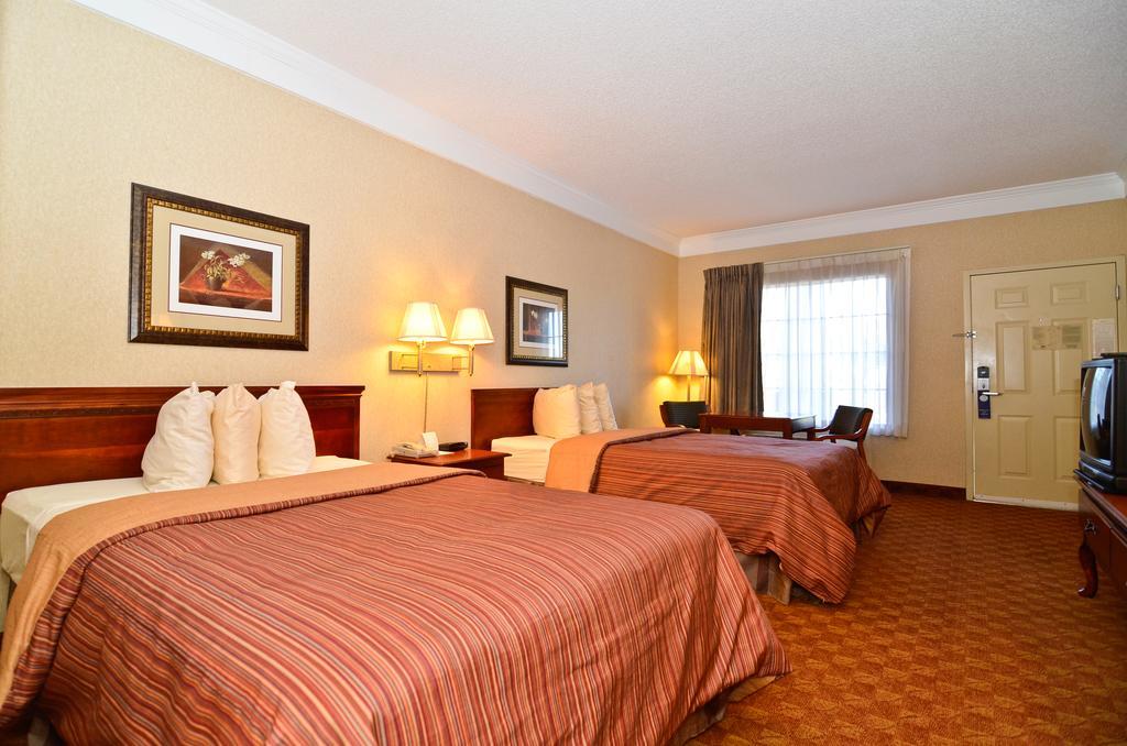 Peach State Inn & Suites Hawkinsville Exteriör bild